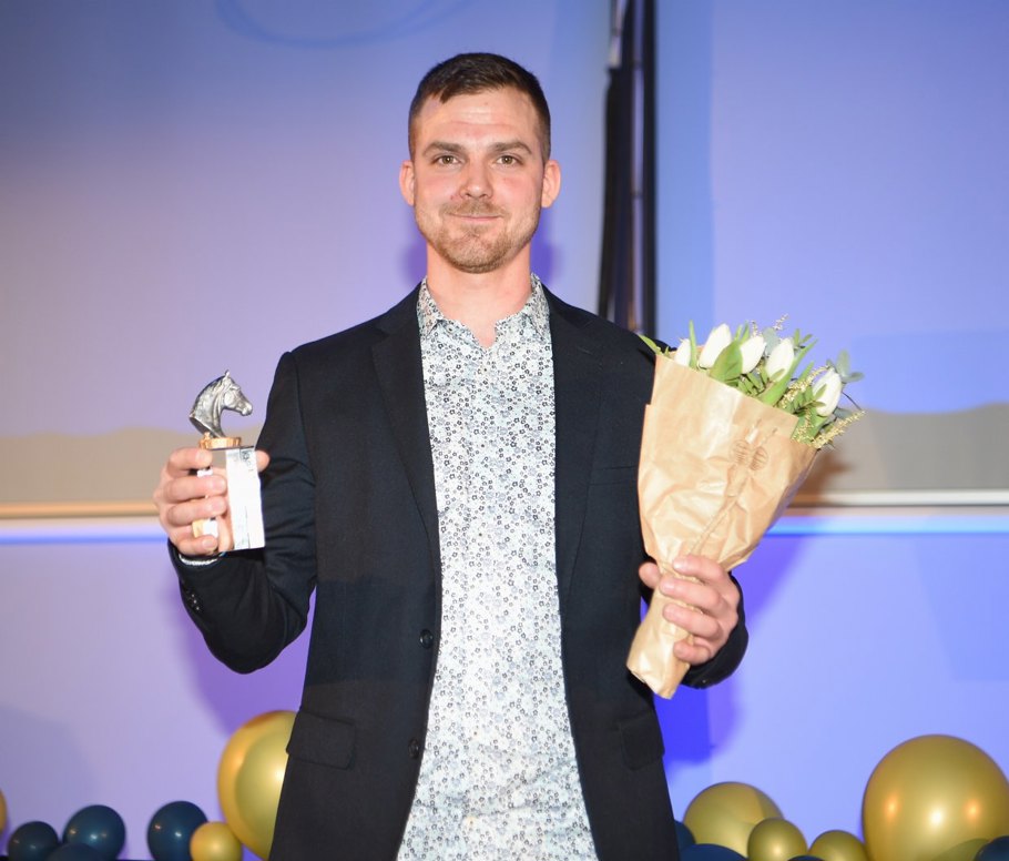 Årets Lärling och Amatörkusk 2022 Elias Strandberg.jpg